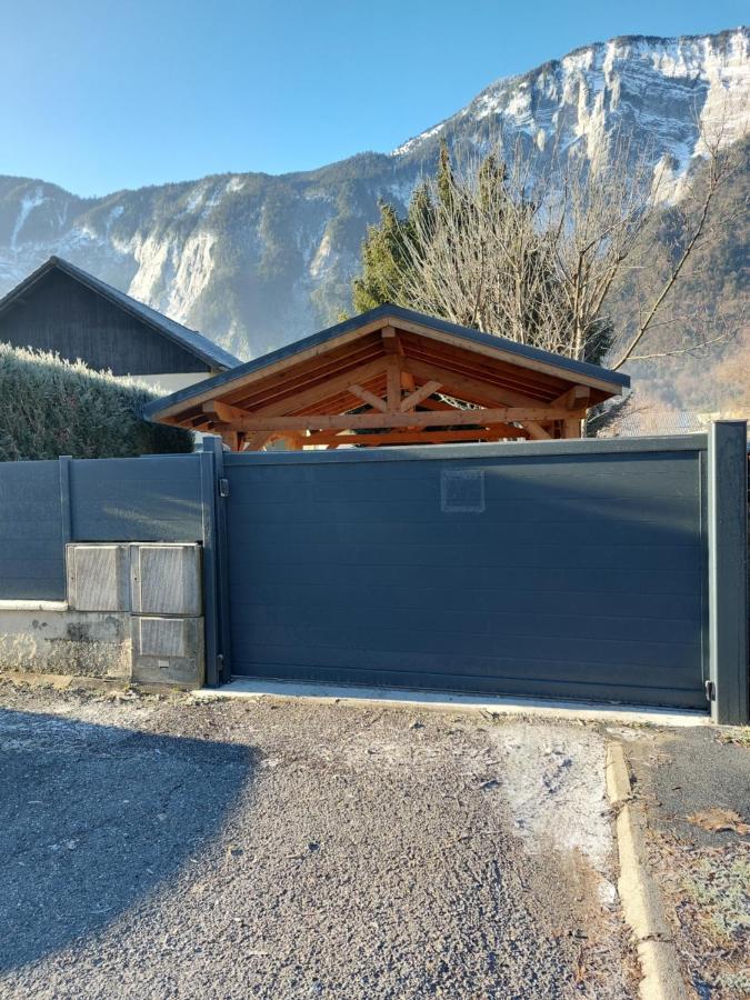 Studio Au Pied Des Montagnes Le Bourg-dʼOisans Buitenkant foto